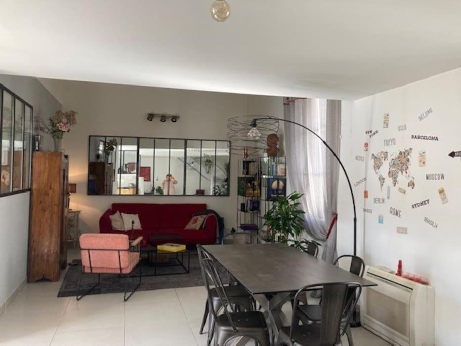 Appartamento Loft Au Coeur De Nîmes Esterno foto